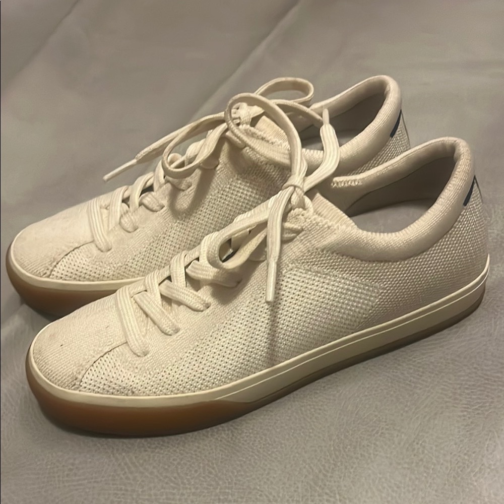 Rothy’s Lace-Up Sneaker in Blonde